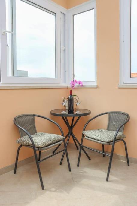 N&n In Appartement Cavtat